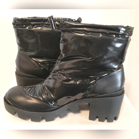 Schutz Joseane Boots in Shiny Black Nylon Size 7B - Picture 5 of 15